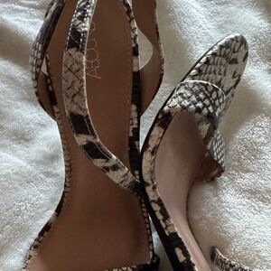 Beautiful women pencil heel for a night out